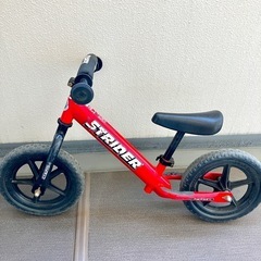 決まりました　ストライダー　赤