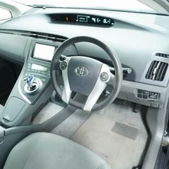 【大垣店新規オープン記念！陸送費用割引キャンペーン実施中】今回は トヨタ プリウス 　Ｓ をご紹介！の画像