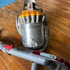 ダイソン　DC22 掃除機の画像
