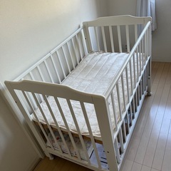 カトージ　ベビーベッド　の画像