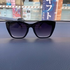 GUのサングラス①
