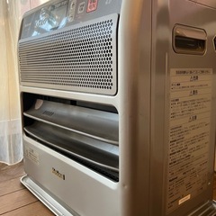 石油ファンヒーターの画像