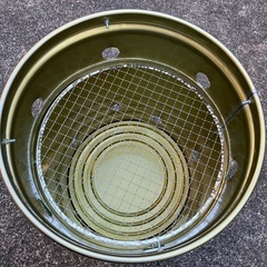 ペール缶BBQコンロ 網2枚&フタ付き 焼却炉 ストーブ 焚火台　ハンドメイドの画像