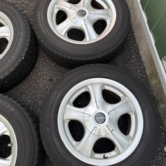 スタッドレスアルミホイルの画像