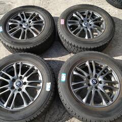 スタッドレスタイヤ、215/65R/16、ホイール付4本