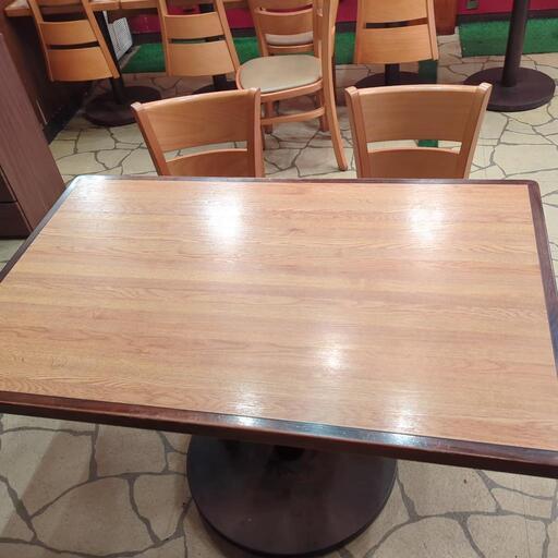 店舗テーブル
