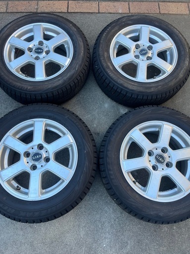 『お値下げしました』スタッドレスタイヤホイール付き