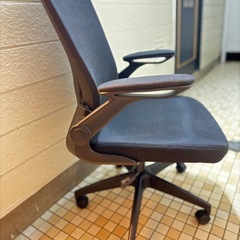 デスクチェア椅子の画像