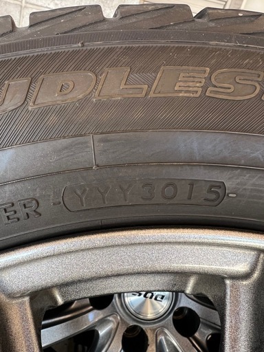 アルファード、ヴェルファイア　スタッドレス　17インチ