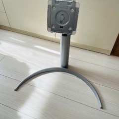 モニタースタンド