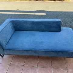 3人掛けソファー　購入者見つかっているので買わないでください。