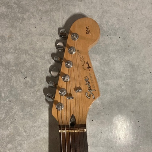 【引き取り手決定】fender squier エレキギター