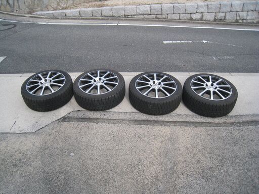 スタドレスタイヤ（アルミホイール付き）