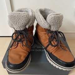 SOREL エクスプローラーカーニバル　22.5センチ