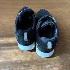 女児スニーカー 黒  22.0の画像