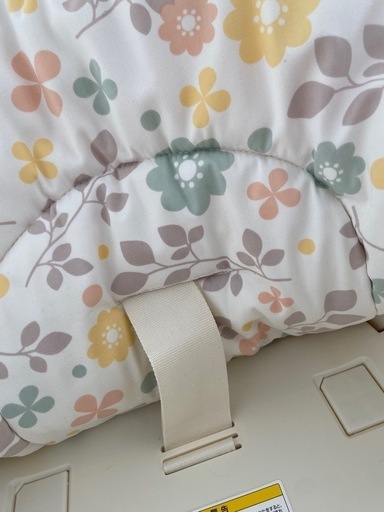 【お譲り済み】combi 電動 ハイローチェア ネムリラ　食事椅子 出産準備品