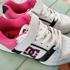 美品✨【DCshoes👟】22.5〜23.5㌢ジュニア