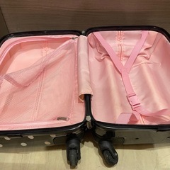 水玉　ドット　スーツケース　キャリーケース　の画像