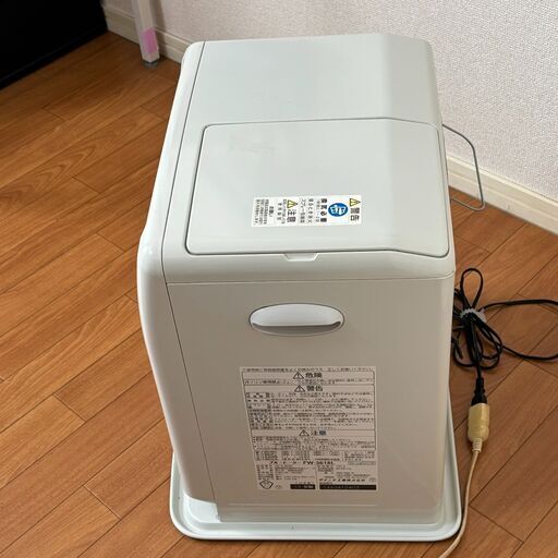 石油ファンヒーターホワイト新品未使用❤️破棄 石油ファンヒーター ダイニチ ブルーヒーター FW-3618L ウォーム