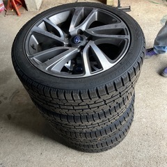 225／45r18 溝まだまだあります。レボーグ純正ホイールスタッドレスタイヤ 