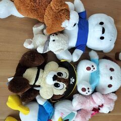 ぬいぐるみ色々まとめて差し上げます。