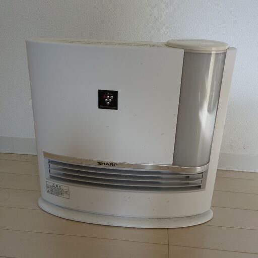 SHARP　電気ヒーターホワイト（加湿・空気清浄機能付）