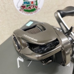 🐟 シマノ 20メタニウム XG 【アールワンはマンガ倉庫とタッグを組んで高価買取!!地域最大級！】の画像