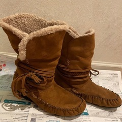 ブラウン　ボア　ブーツの画像
