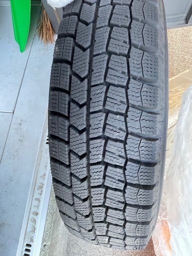 スタッドレスタイヤ ダンロップ  155/65R14 