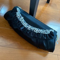 クォーター　結婚式　パーティ　ビジュー付きバッグ　クラッチ　ブラック