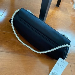クォーター　結婚式　パーティ　ビジュー付きバッグ　クラッチ　ブラックの画像