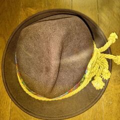 おしゃれな帽子（男女兼用）の画像