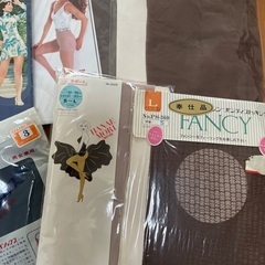 パンスト18足、網タイツ1足の画像