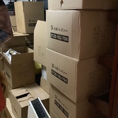 引越し屋の段ボール箱