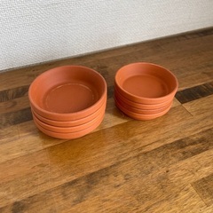 テラコッタ　ミニサイズの陶器の鉢皿　セット