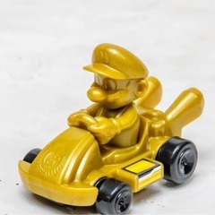 マリオカート　ゴールドマリオ　ハッピーセットおもちゃ
