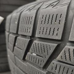 ヨコハマスタッドレス195/65 15 プリウスの画像