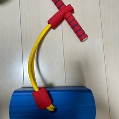 乗り物　ジャンプできる