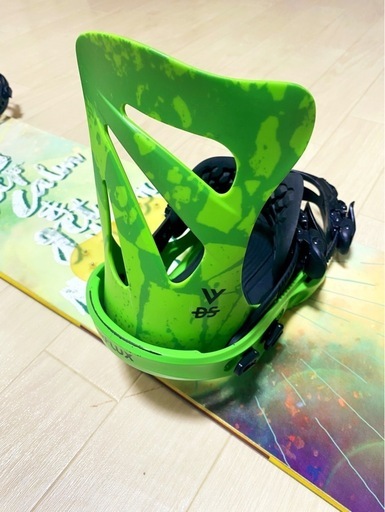 スノボ板SALOMON DESIRE 143cm ビンディングFLUX DS Sサイズ
