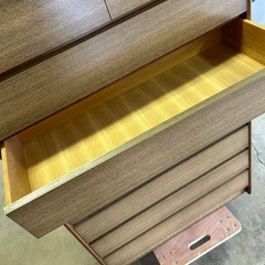 8段チェストの画像