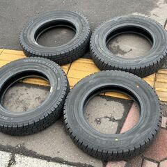 ★ バリ山！ ダンロップ ウィンターマックス WM02 145/80R13 2022年製 8-9分山 13インチ スタッドレスタイヤ 4本セット リサイクルショップ札幌 買取本舗 T-1520の画像