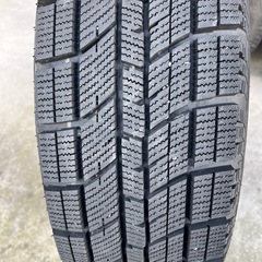 (お取引中)スタッドレスタイヤホイール付き4本セット185/70R14の画像