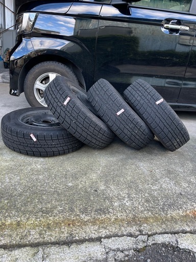 (お取引中)スタッドレスタイヤホイール付き4本セット185/70R14