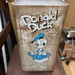 ビンテージ 缶の画像