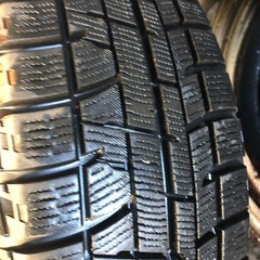 165/50R15ヨコハマスタッドレスタイヤの画像