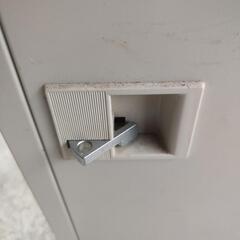 高校などで使用するロッカーの画像