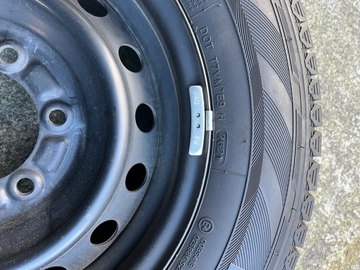 (お取引中)スタッドレスタイヤホイール付き4本セット195/80R 15
