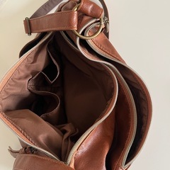 斜め掛けバッグの画像