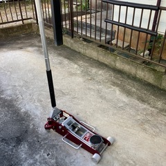 アストロプロダクツアルミガレージジャッキGJ139の画像