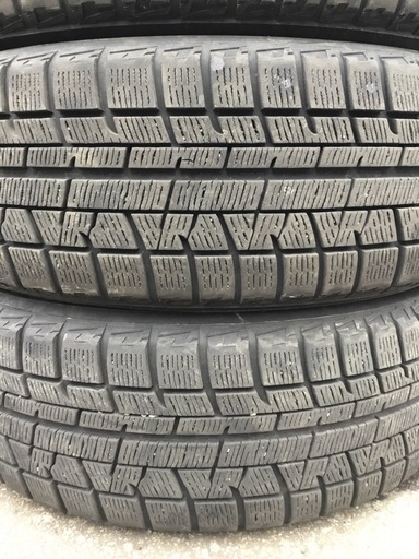 溝有り 205/60R16 ヨコハマ スタッドレスタイヤ 4本セット